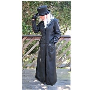 Black Maxi Coat Louise Paris-Goth like